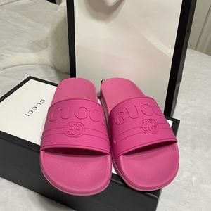 Gucci Pursuit “Saint Gucci” slides! 💕